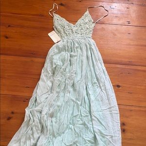 Beautiful backless dress!